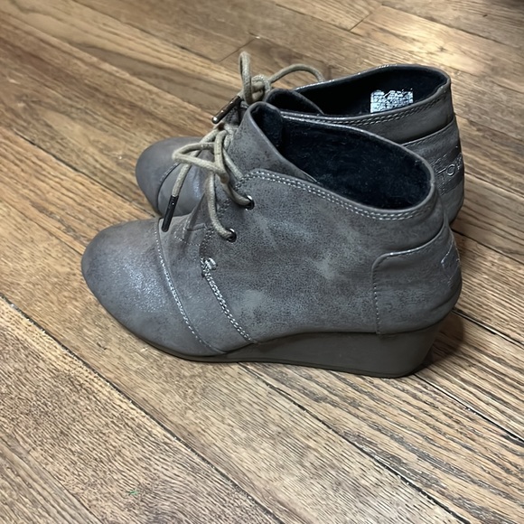 Metallic Gray Toms Wedges - Picture 3 of 4